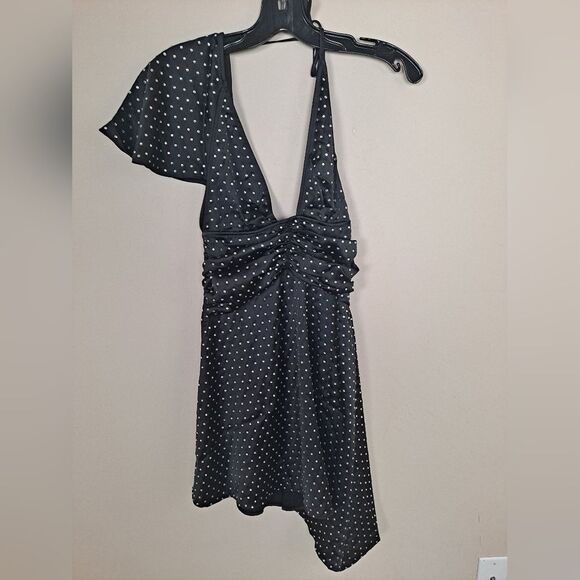 NEW Weworewhat ASYMMETRICAL DRESS WITH CRYSTAL STONES Size 2 - Picture 2 of 10